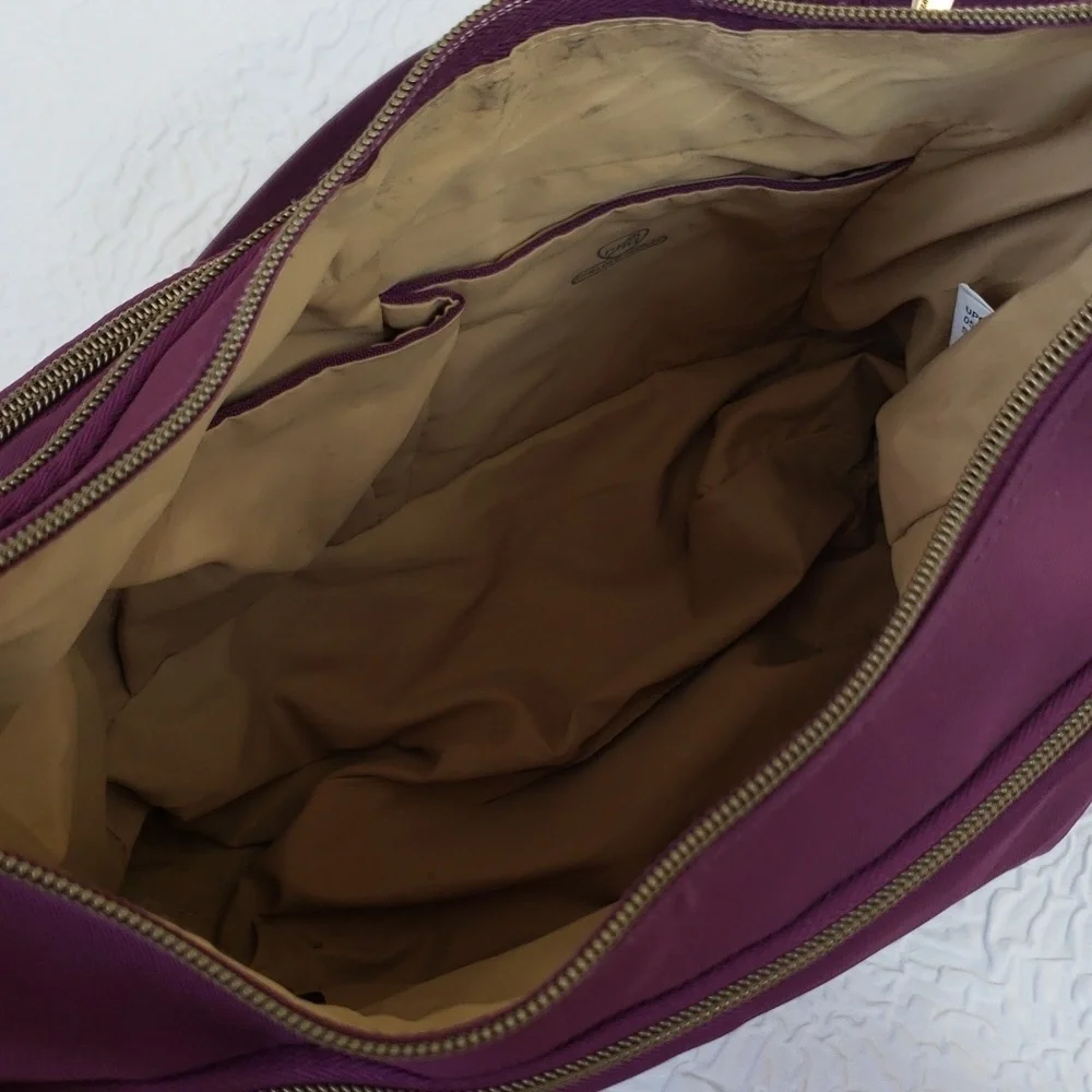 Travelon Anti-Theft Signature Twin Pocket Hobo Bag -  Lightweight.